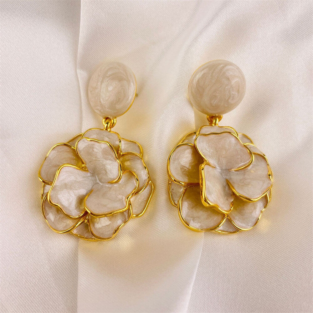 Enamel Colored camellia earrings 24K gold-plated