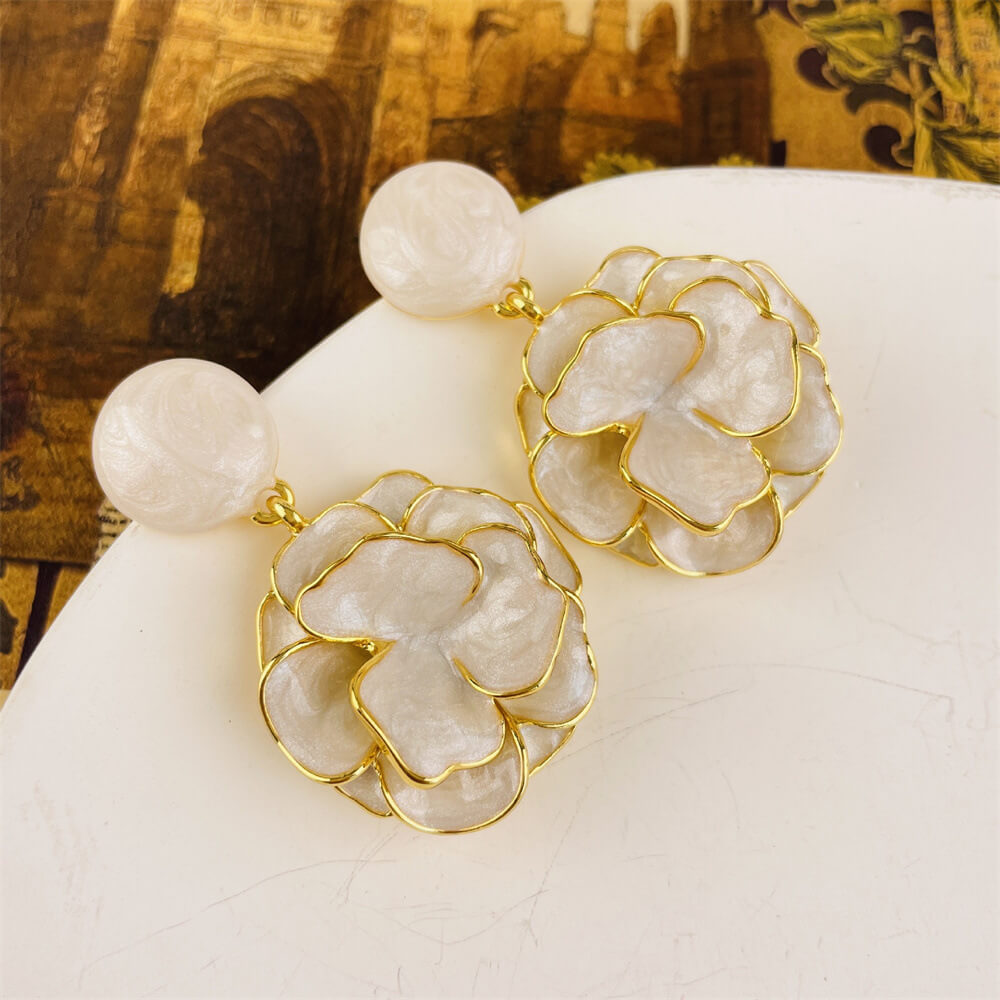 Enamel Colored camellia earrings 24K gold-plated