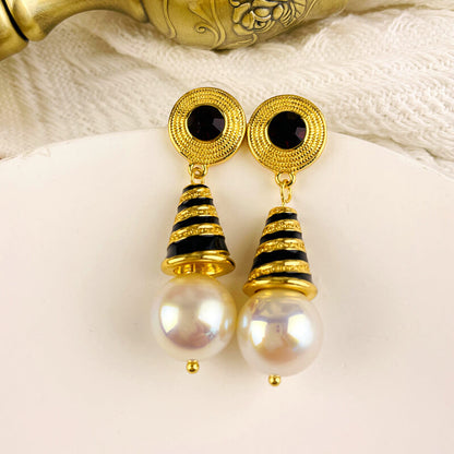 Teardrop Pearl stud earring enamel zebra pattern